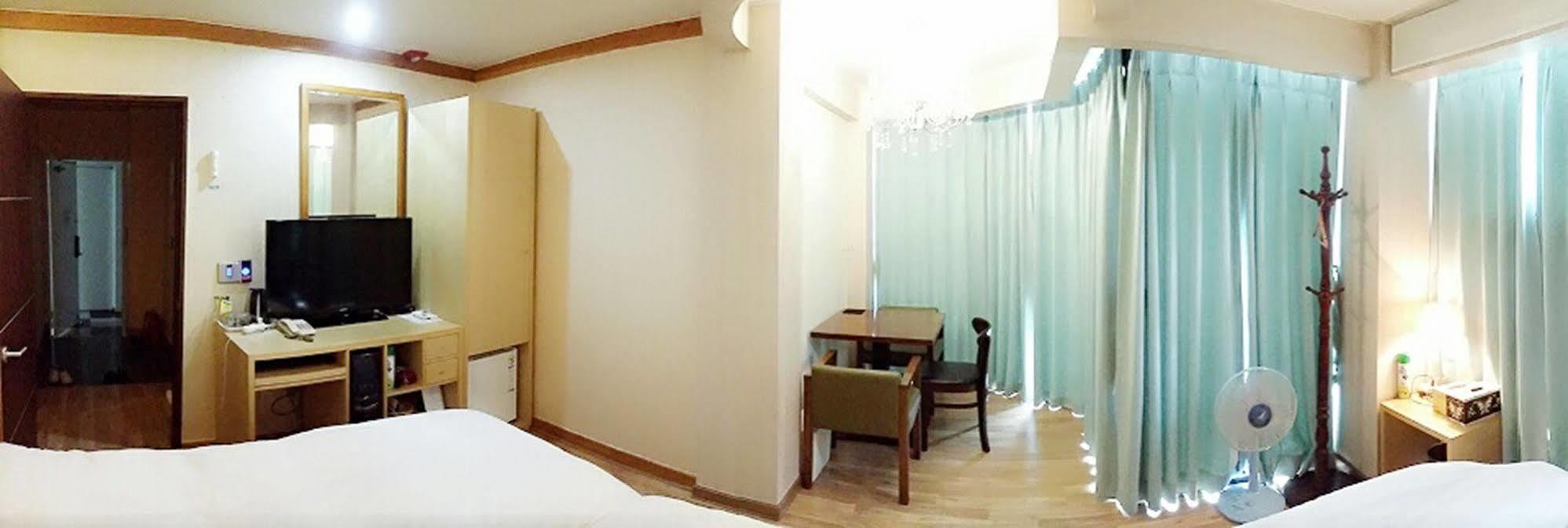 Jeonju Tourist Hotel מראה חיצוני תמונה